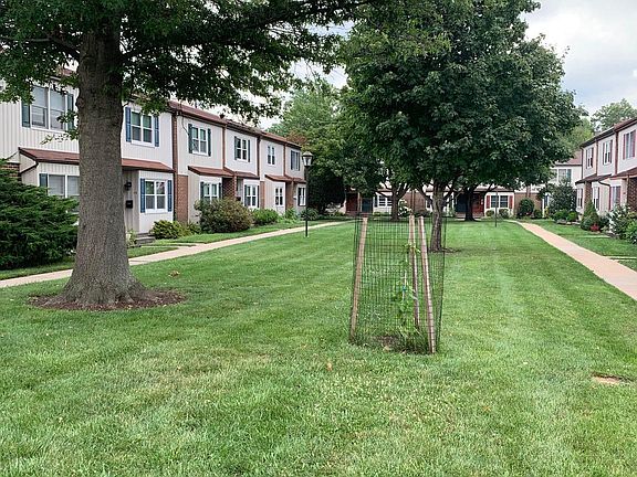2nd image of F 4 Shirley Ln