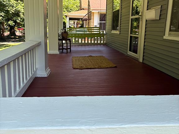 2nd image of 1132 N Pearce Ave