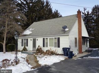 7489 Lincoln Way E, Fayetteville, PA 17222