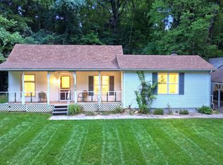 502 Myrtle Avenue, Crane, MO 65633