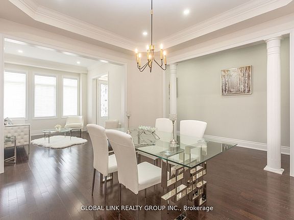 5th image of 44 Golden Hawk Dr