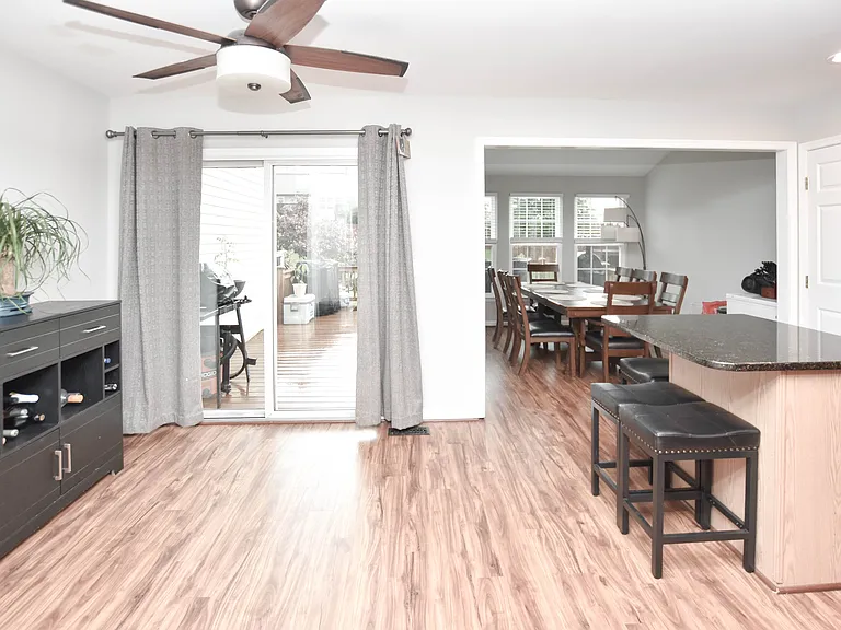 109 Shirley Sq SE — Photo 13