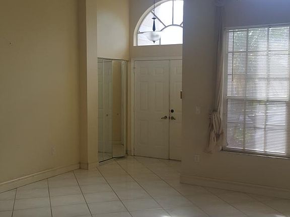3rd image of 1035 NW 155th Ter