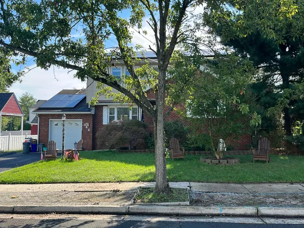 340 N 8th Ave, Manville, NJ 08835