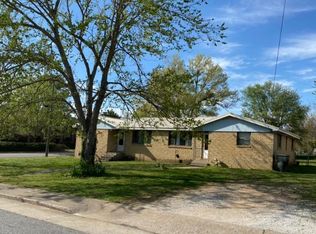 2372 W Holly St #B, Fayetteville, AR 72703