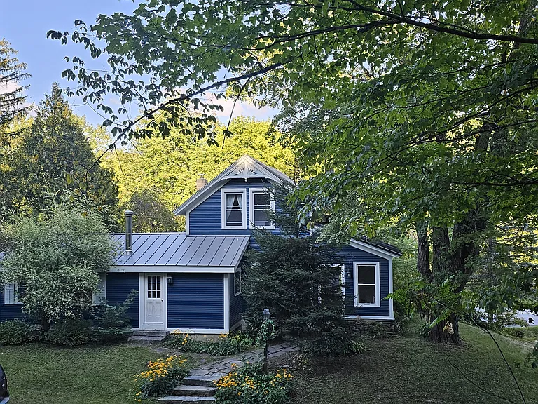 2089 W Creek Rd — Photo 12
