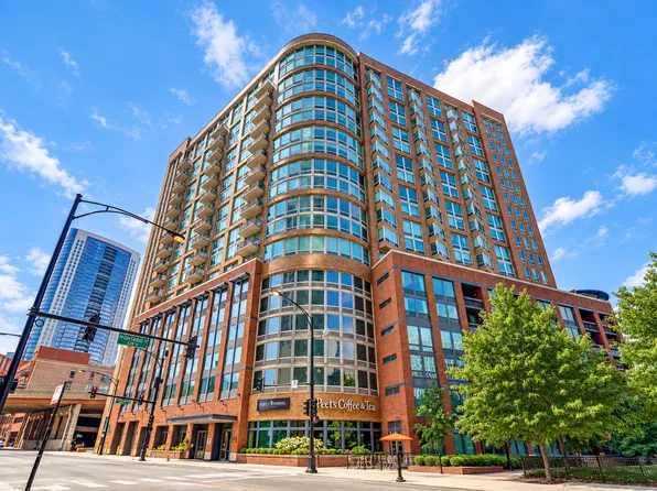 600 N Kingsbury St APT 1012, Chicago, IL 60654
