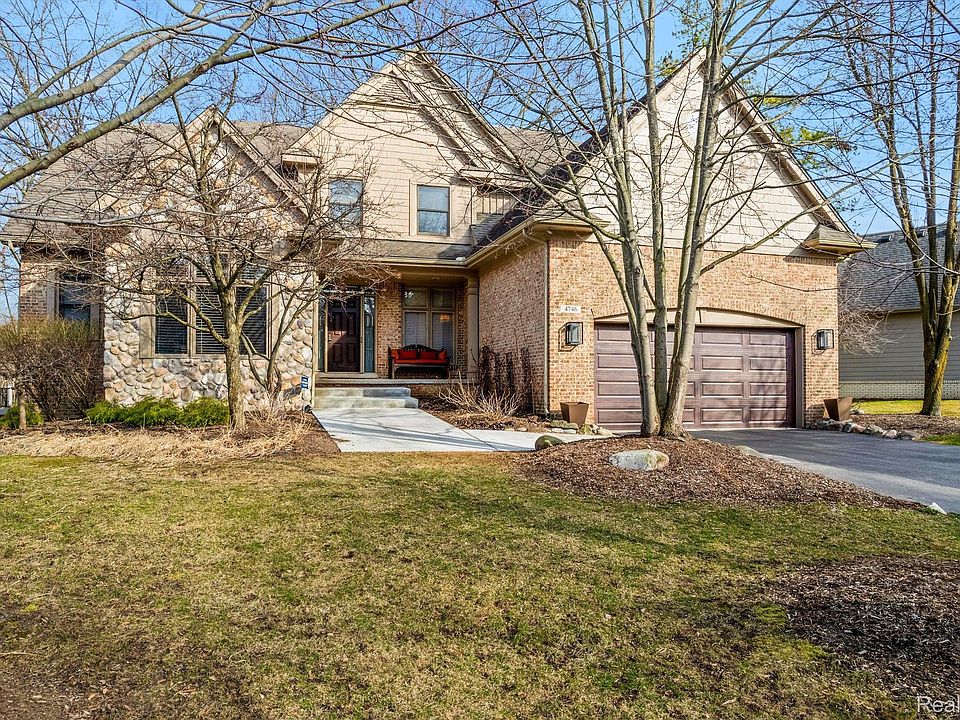 1st image of 4746 Woodbine Cir