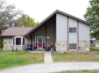 11 New Hope West Ln, Elsberry, MO 63343