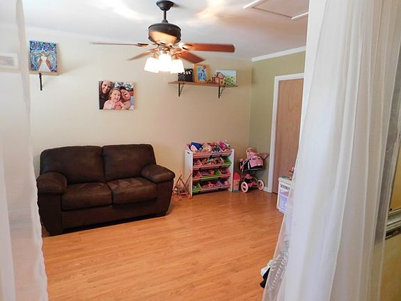 5th image of 3416 W Kansas Ave