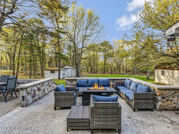 61 Chapman Cir, Albrightsville, PA 18210