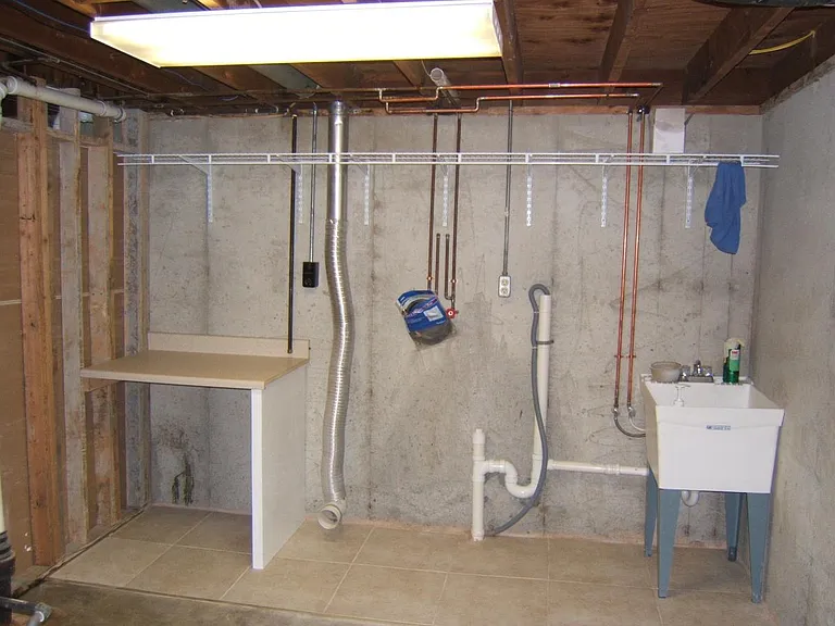 Laundry Hook up + Storage