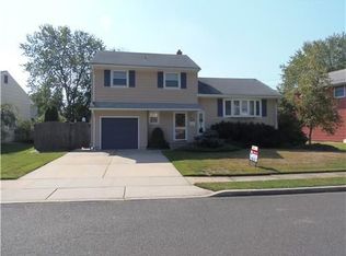 39 Barkley Rd, Old Bridge, NJ 08857