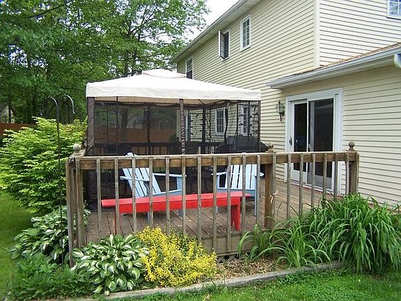 5th image of 2154 White Oak Dr