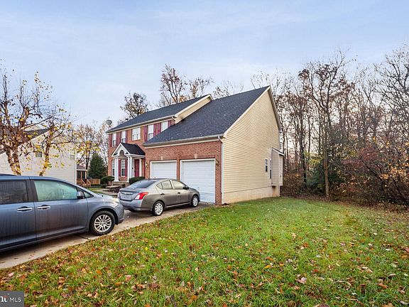 5th image of 8003 Alloway Ln