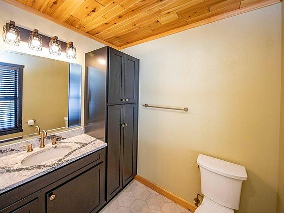 4th image of 176 Sunset Shores Rd