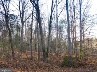 7456 Oakwood Lake Dr, Rhoadesville, VA 22542