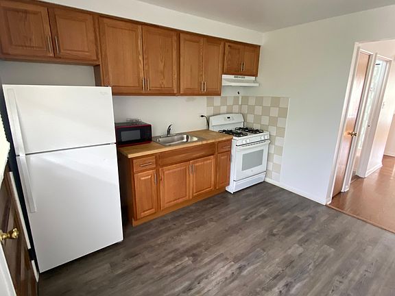 4th image of 342 W 107th St #2W