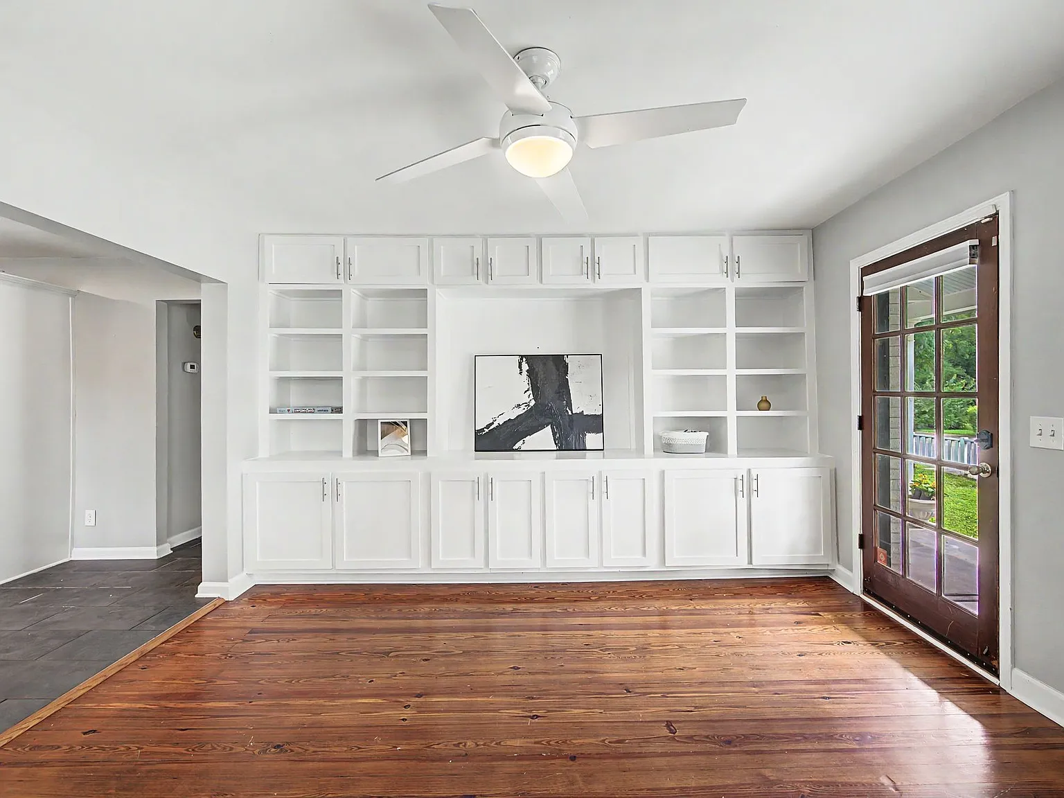 3 bed, 2.5 bath, 1579 sqft, $3,200 — Photo 3