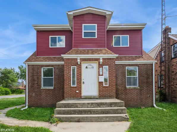 941 E 44th Pl, Gary, IN 46409