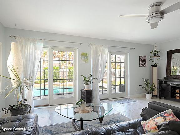 5th image of 650 Verbenia Dr