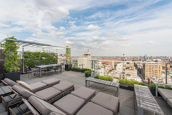 Sold by CORE | media 24