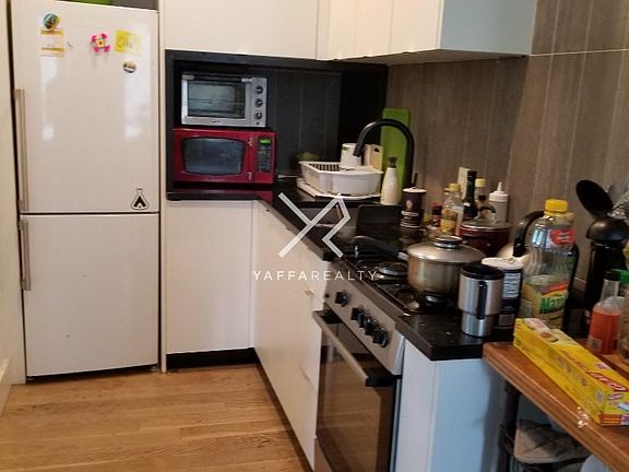 2nd image of 1509 Jefferson Ave APT 3B