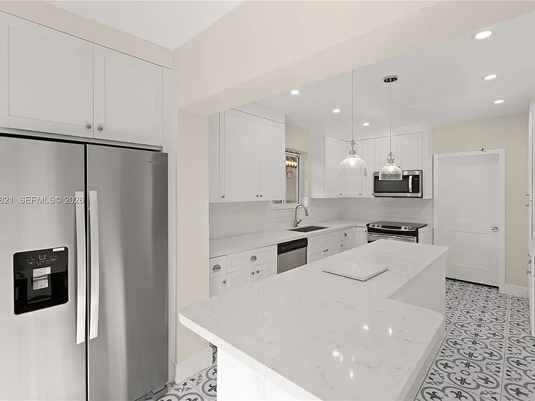5614 San Vicente St — Photo 10