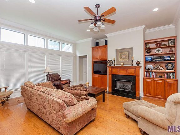 2nd image of 13099 Oak Knoll Dr