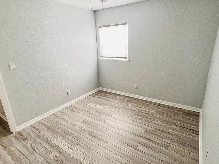 738 N Lorri Ave — Photo 24