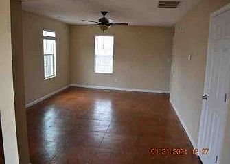 Additional Living Room