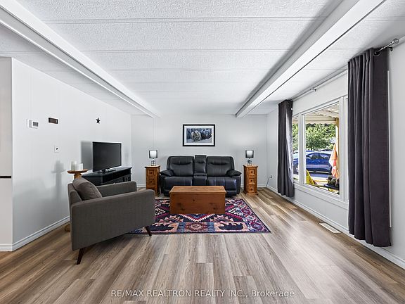 5th image of 25 Cherrywood Ln