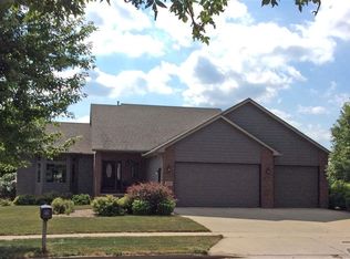 209 N Pasque Flower Trl, Brandon, SD 57005