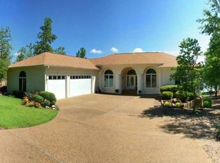 12 Cabrillear Ln, Hot Springs Village, AR 71909