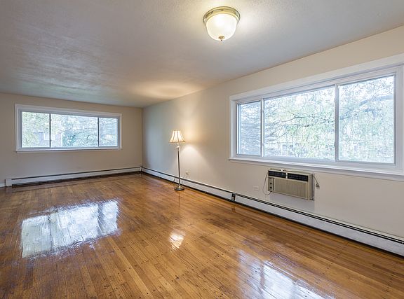 3rd image of 27W180 Cooley Ave APT 1