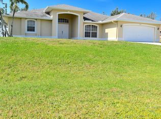 2452 NW 9th St, Cape Coral, FL 33993