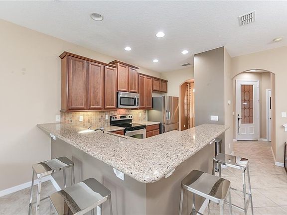 4th image of 10356 Fallsgrove St