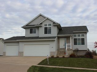 605 Sullivan St, West Branch, IA 52358