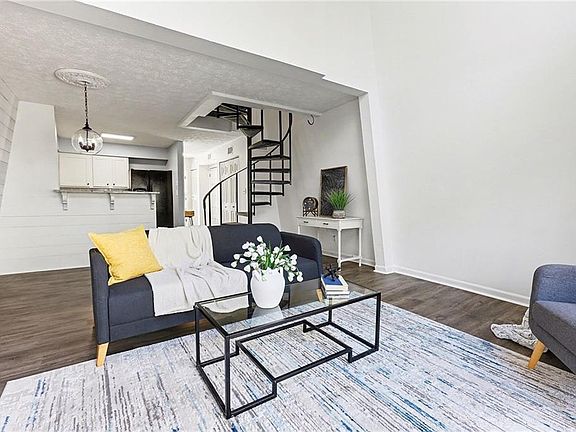 3rd image of 3200 Rim Cove Dr APT 116