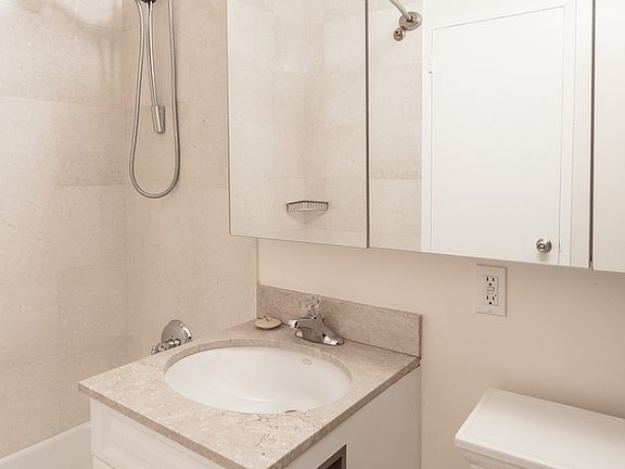 4th image of 55 W 14th St APT 6M