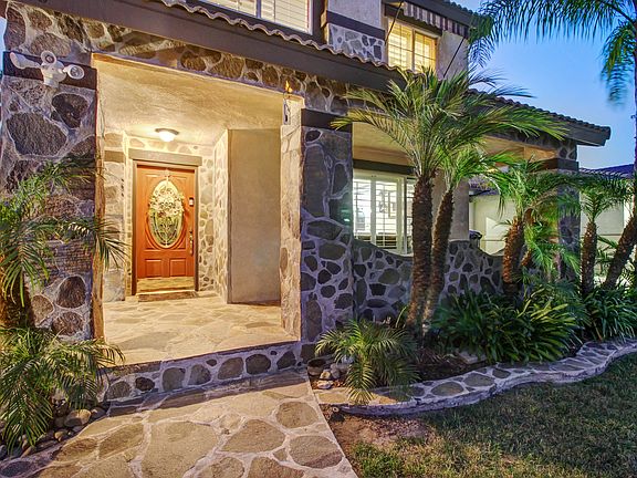 2nd image of 3088 Glancy Dr