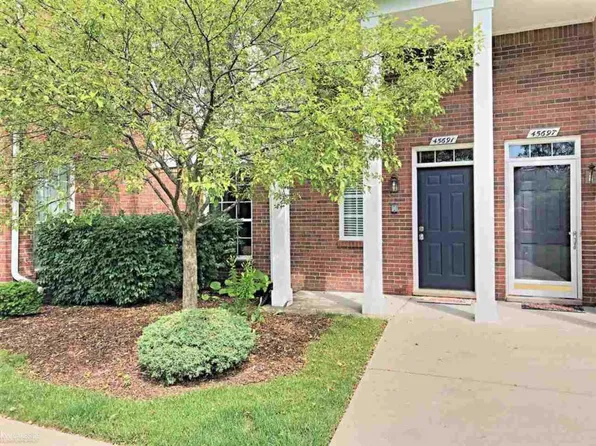 45691 Heather Ridge Dr, Macomb, MI 48044