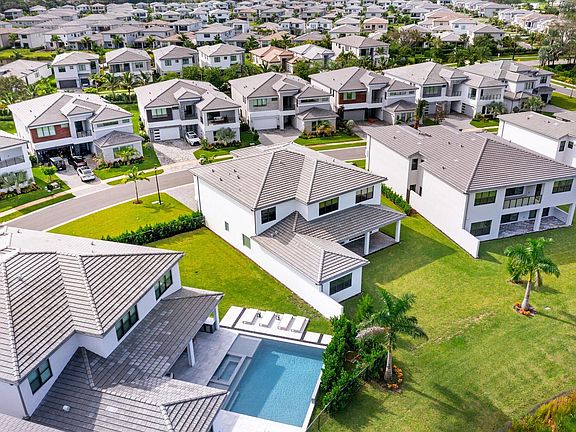 3rd image of 20107 Pacific Dunes Drive