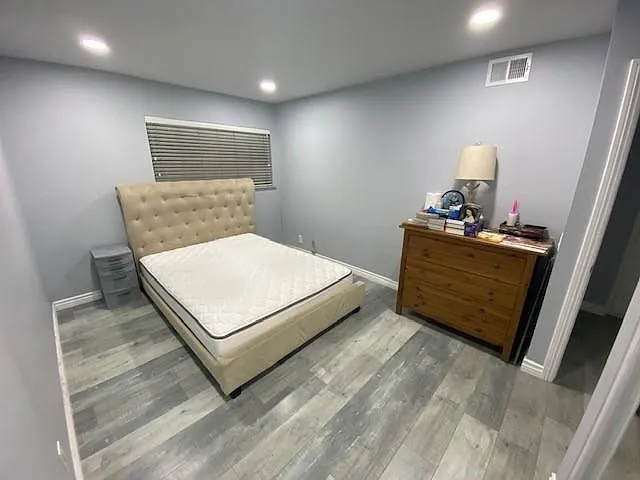 2910 Wellesley Ct — Photo 3