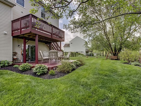 4th image of 830 Slate Hill Dr