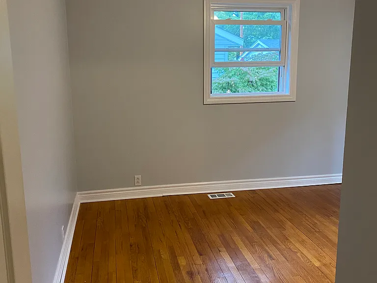 923 Fern St — Photo 5