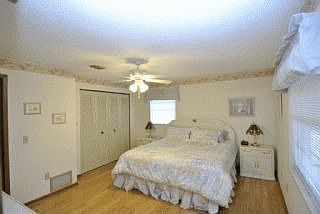 5th image of 2986 N Shell Rd