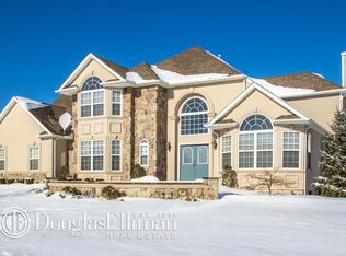 87 Sweetgum Ln, Miller Place, NY