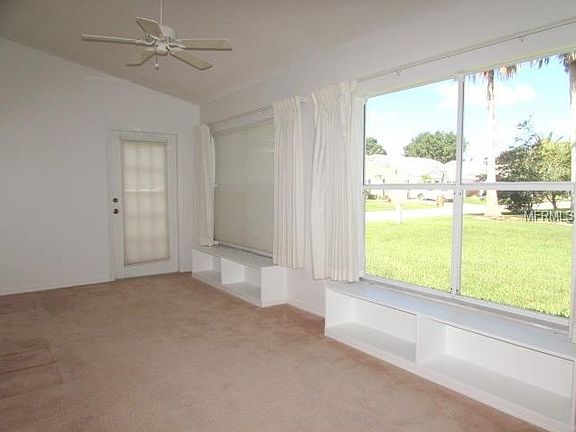 5th image of 25301 Jasmine Ct