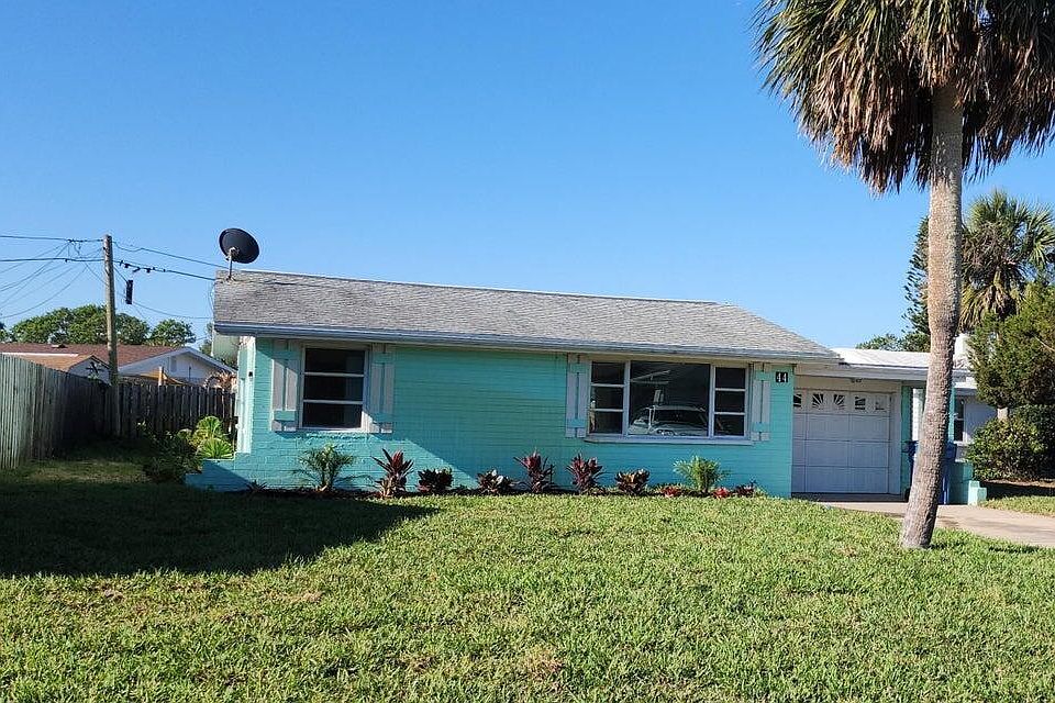 1st image of 44 Poinsettia Dr